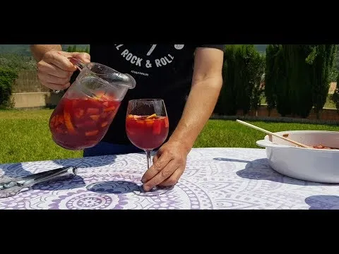 Que lleva una sangria española